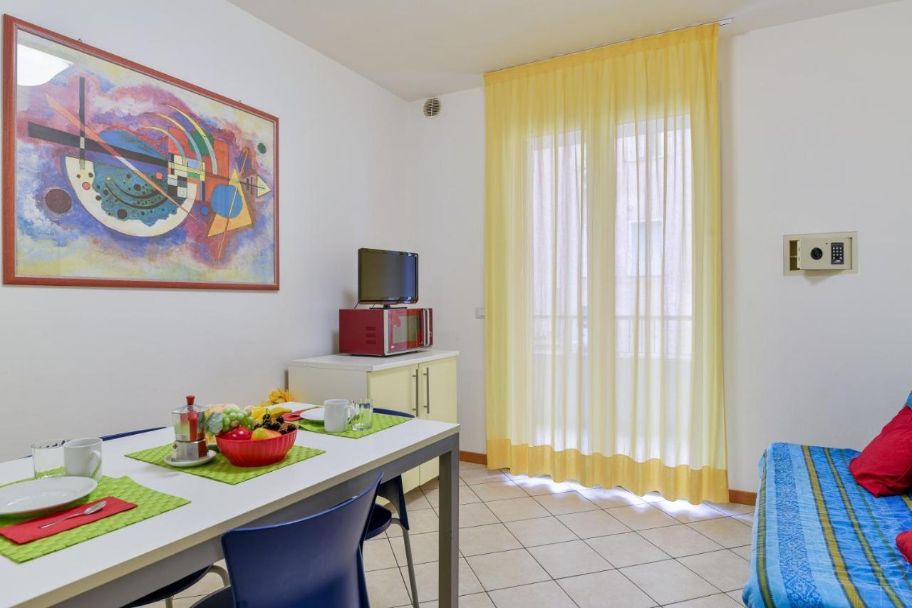 קאורלה Maestrale Canova Apartments מראה חיצוני תמונה